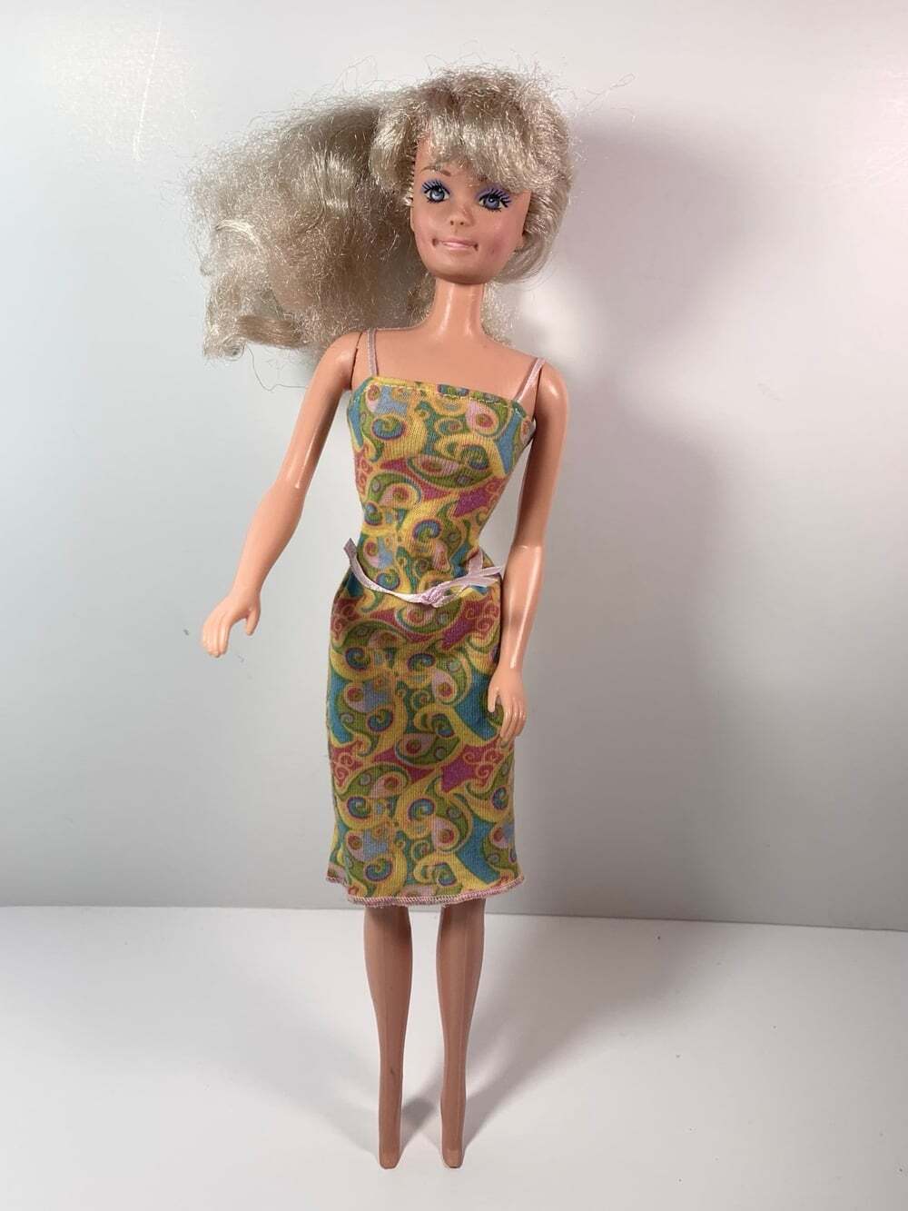 Barbie Doll vintage 1987 with dress